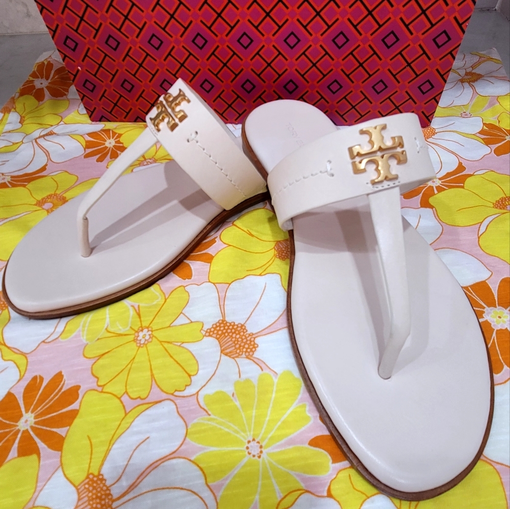 NWOT TORY BURCH SANDLES